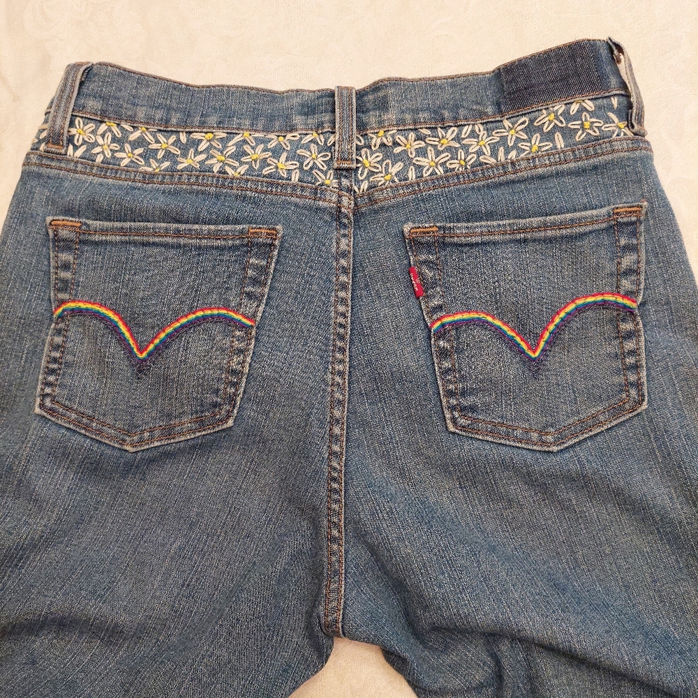 Levi's 512 rainbow embroidered perfectly sliming boot cut high rise Jean.size 10